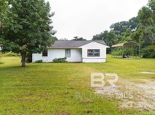25240 Pine St, Elberta, AL 36530