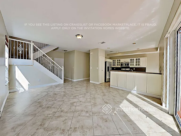 15250 SW 51st St — Photo 11
