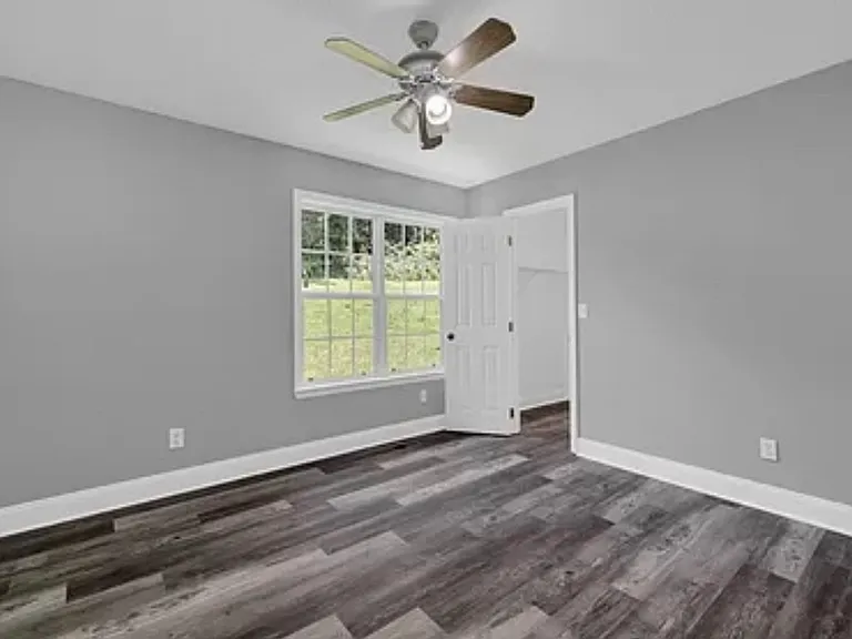 124 Levi Dr — Photo 10