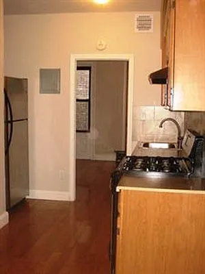 Rented by Douglas Elliman | media 23