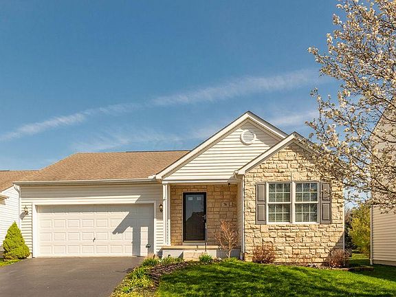 5th image of 76 Gold Meadow Dr