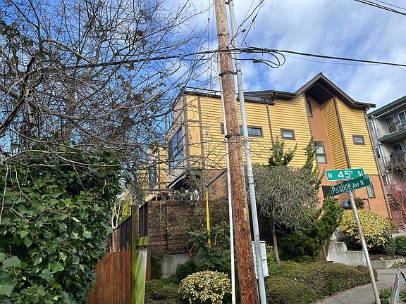 3rd image of 212 N 45th St