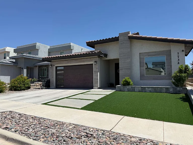 1732 Eased St — Photo 2