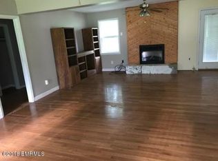 9960 Hillview Dr, Meridian, MS 39305