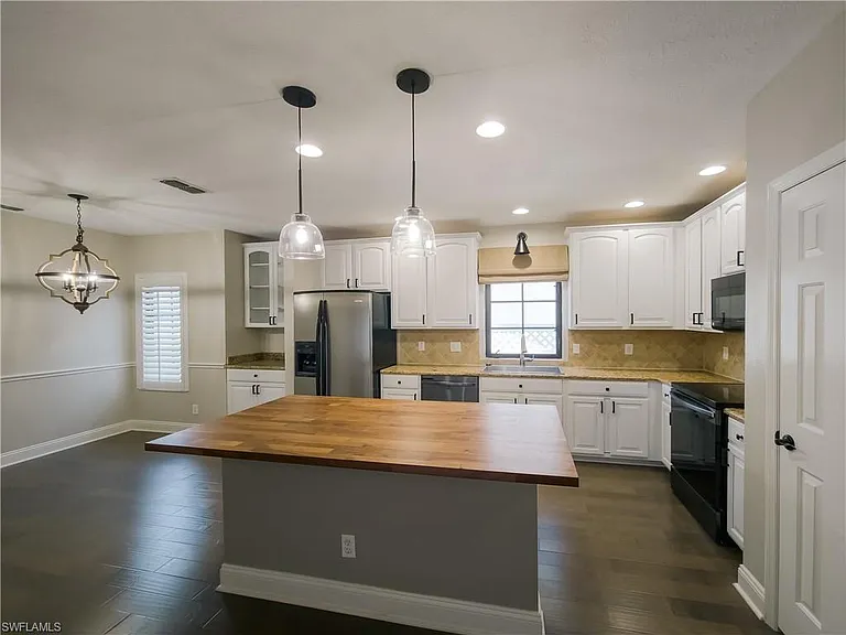 1012 Jeater Bend Dr — Photo 10