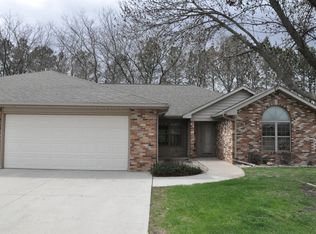 1326 Trail Ridge Cir, Brookings, SD 57006