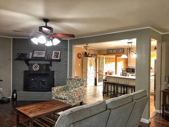 5th image of 636 Homer Roach Ln