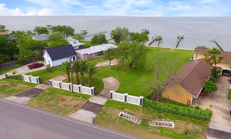 1st image of 5027 W Bayshore Dr