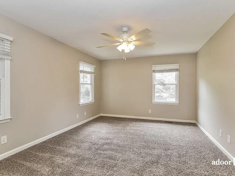 6321 Cardinal Wood Dr — Photo 12