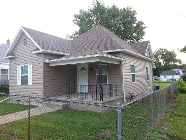 1707 Adams St photo 1