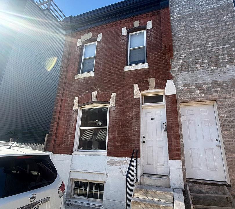 1st image of 2630 Earp St