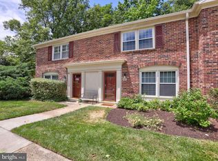 8427 Penshurst Dr #596, Springfield, VA 22152