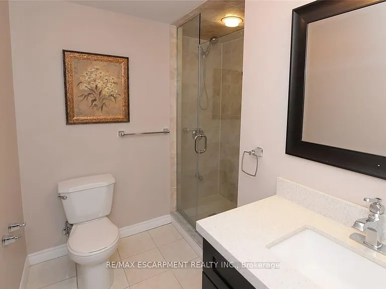 24 Bosworth St — Photo 27