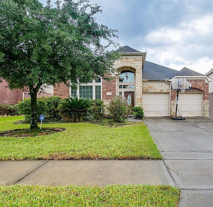 1st image of 12535 Colony Hill Ln