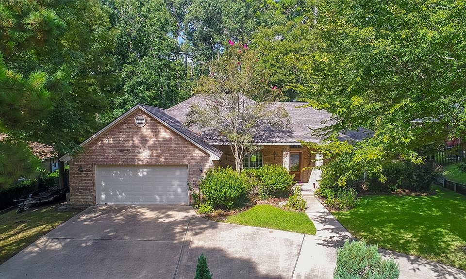 1st image of 1433 River Oaks Dr