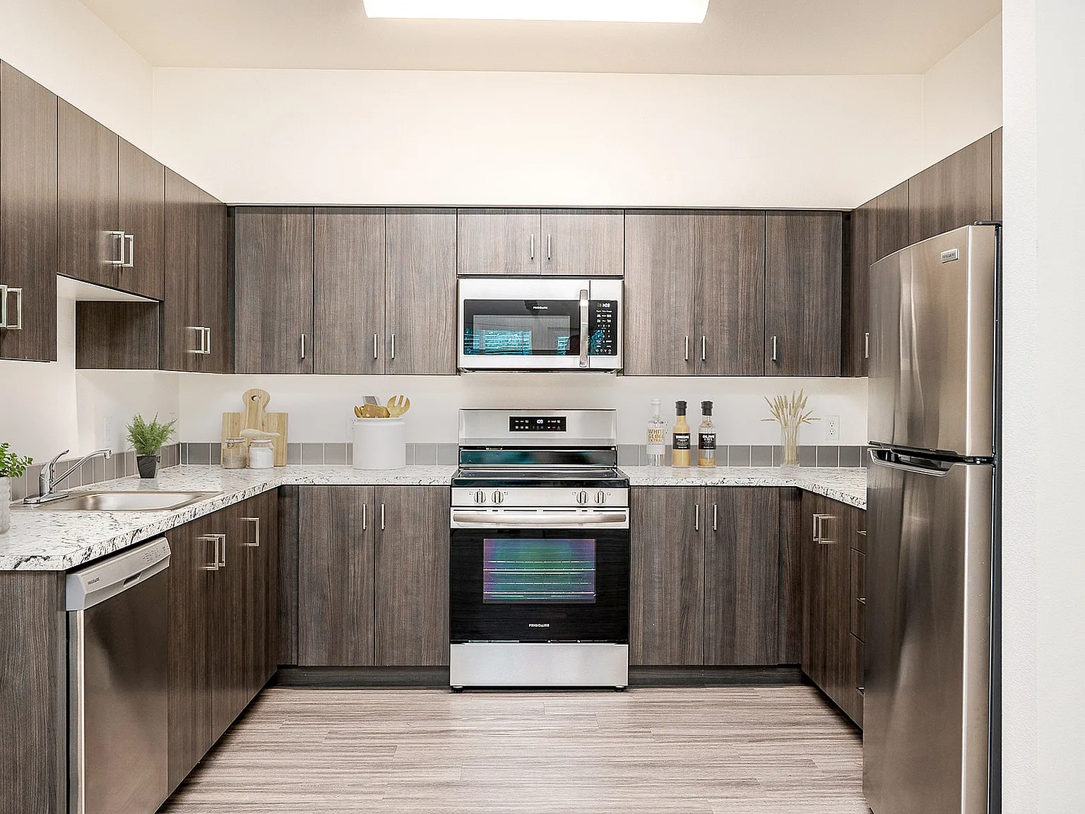 Pacific Ridge Apartments — Photo 2
