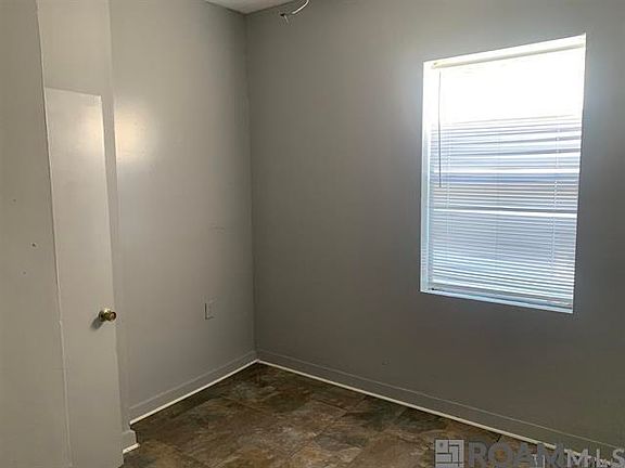 5th image of 836 S 17th St