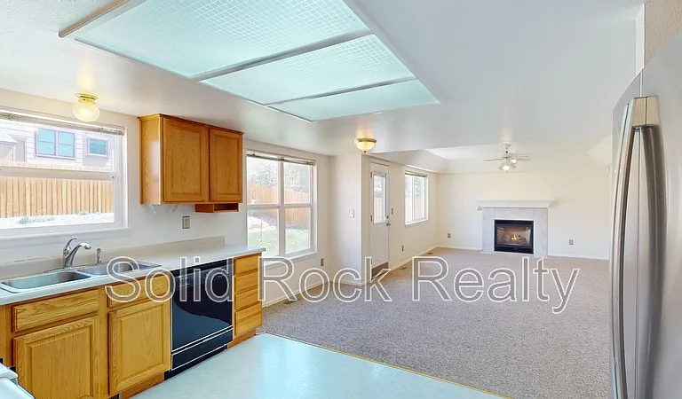 2635 Leoti Dr — Photo 4