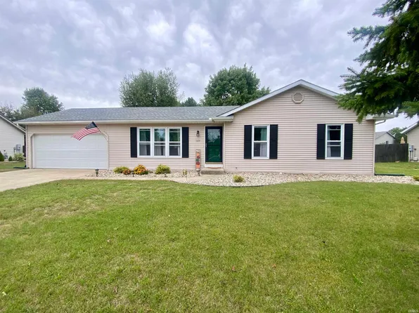 1004 Claire Ln, Middlebury, IN 46540