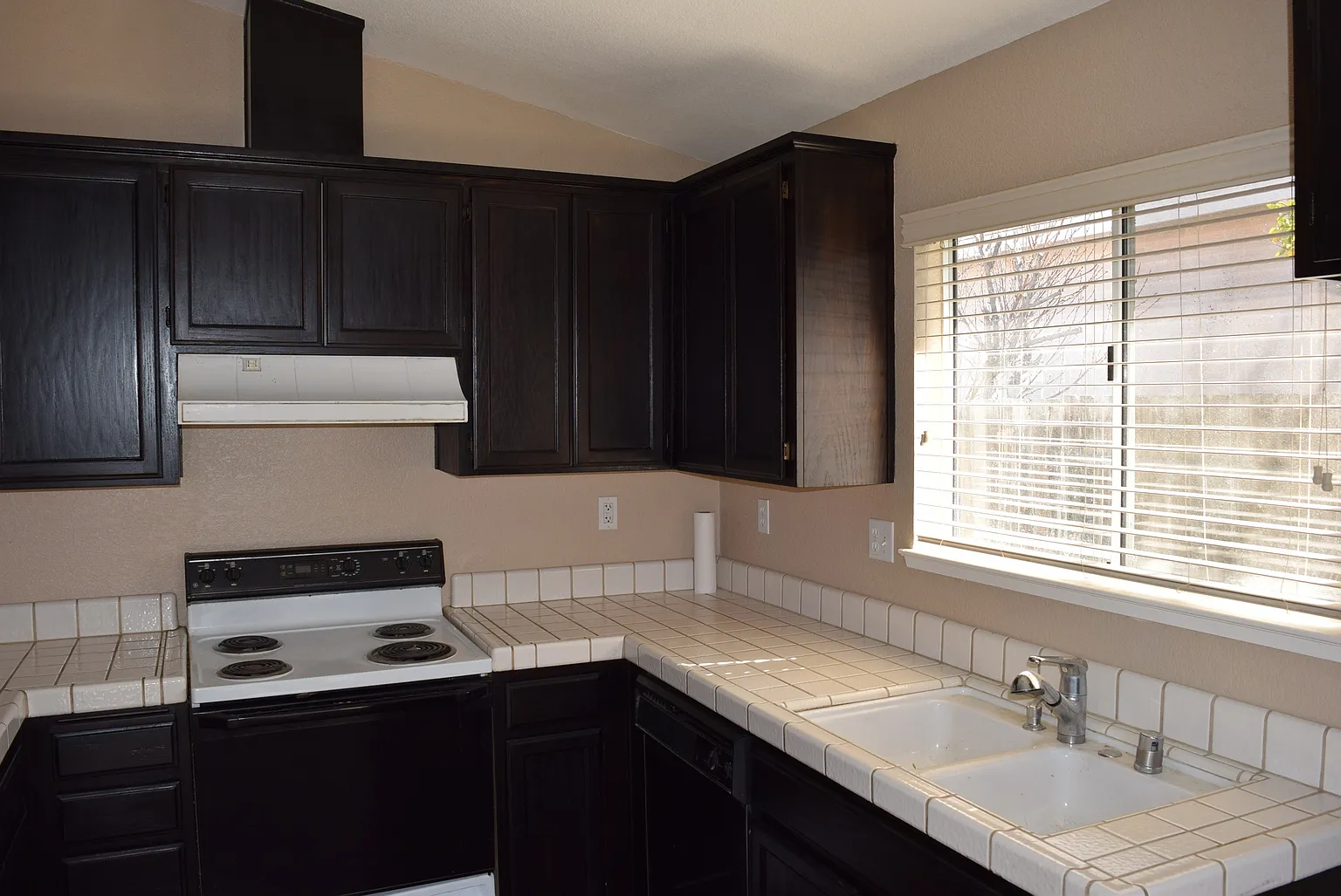 2145 Florentine Way photo 1