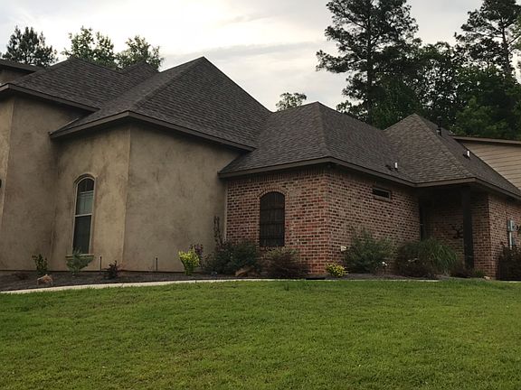 696 Longleaf Dr, Minden