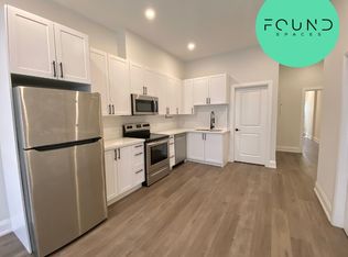 886 King St E #8, Hamilton, ON L8M1B6