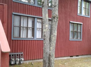 66 Pine Grv, Amherst, MA 01002