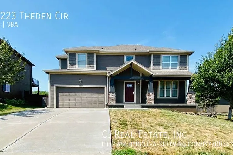 10223 Theden Cir — Photo 1