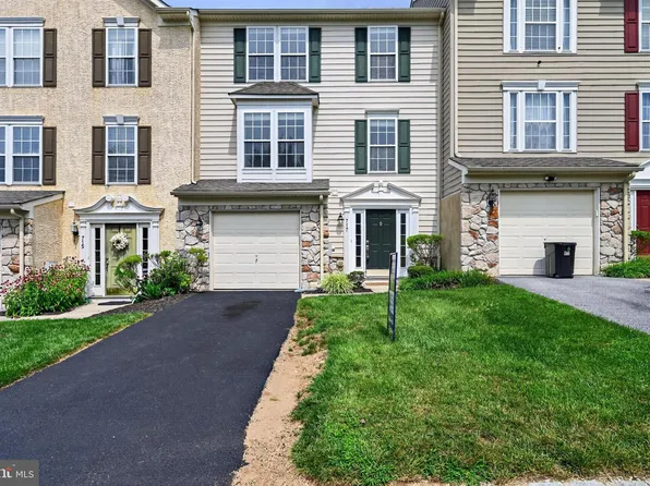 717 McCardle Dr, West Chester, PA 19380
