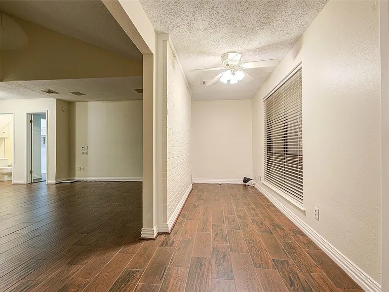 10850 Kirktown Dr — Photo 7
