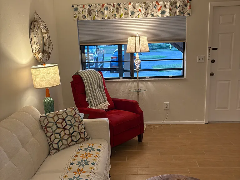 9380 Lennex Ln #709 — Photo 3