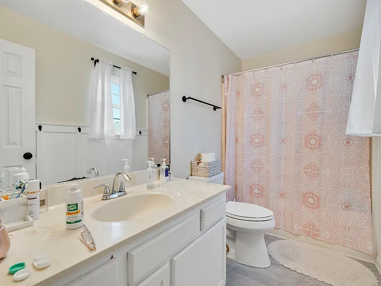 2612 Loudoun St — Photo 13