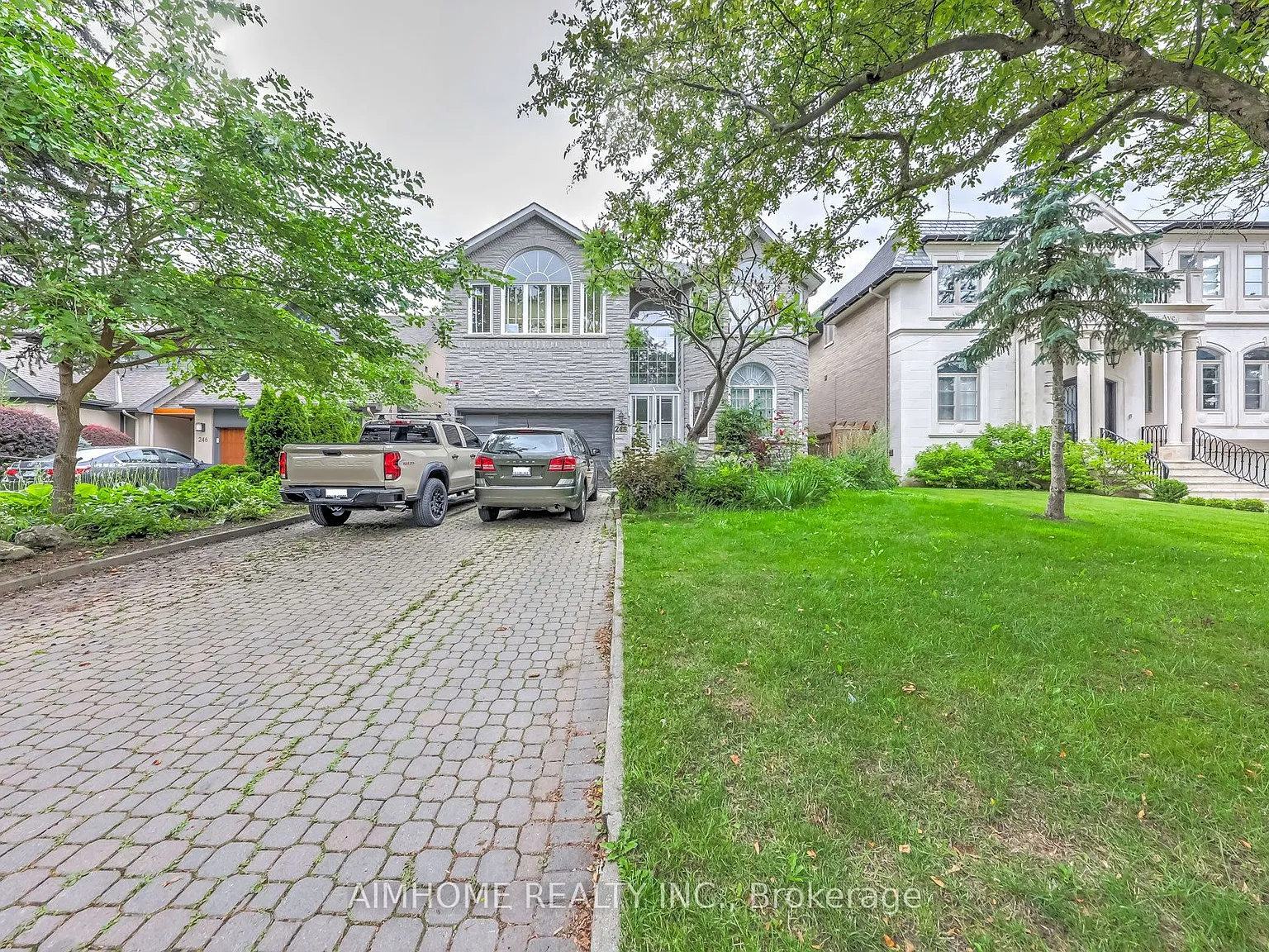 3 bed, $2,500 — Photo 2
