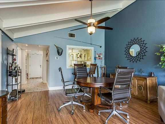 4th image of 806 Highcrest Dr APT 17