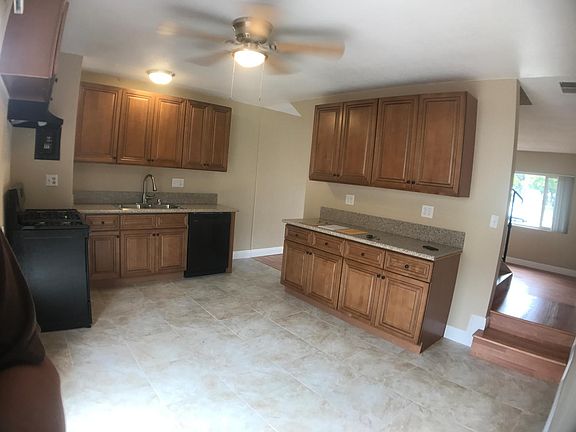 4th image of 7830 Knott Ave