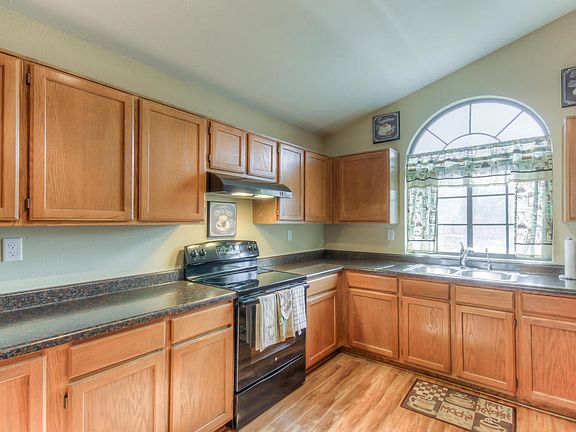 3rd image of 11316 E Poinsettia Dr