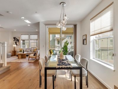 636 Bair Island Rd Unit 301, Redwood City, CA, 94063