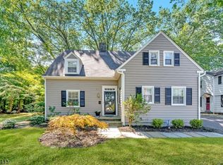 50 Dryden Rd, Montclair, NJ 07043