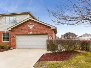 9212 Kylemore Ct, Tinley Park, IL 60487