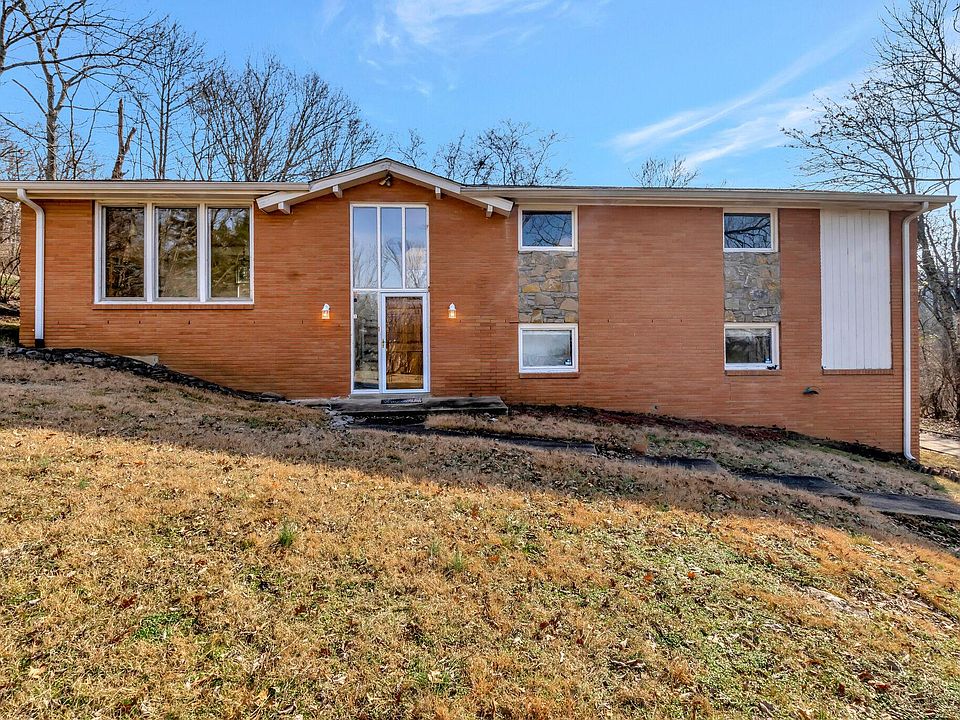 1st image of 6469 Fleetwood Dr
