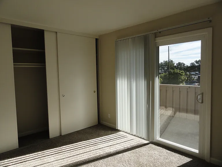 Marin Royal Apartments LLC — Photo 48