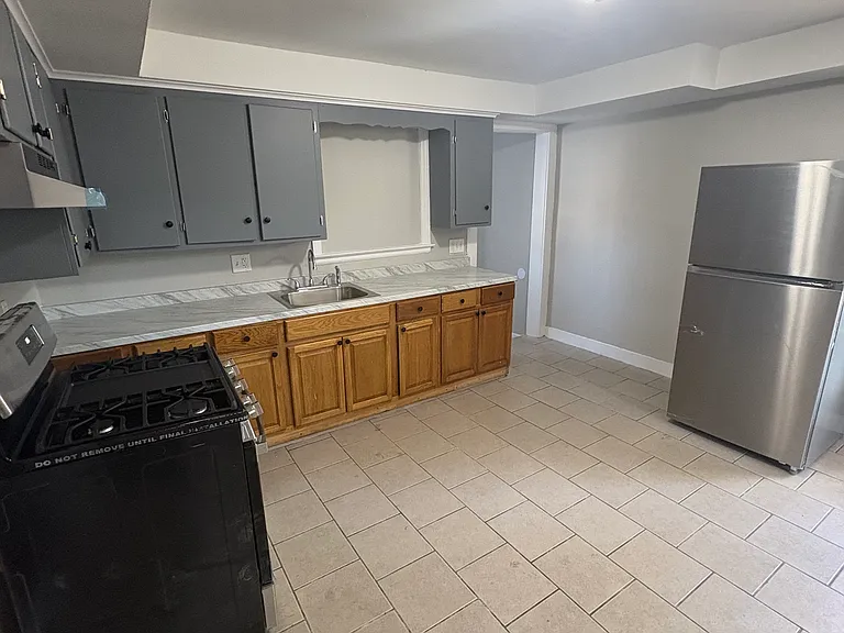 1086 Whalley Ave #1F — Photo 11