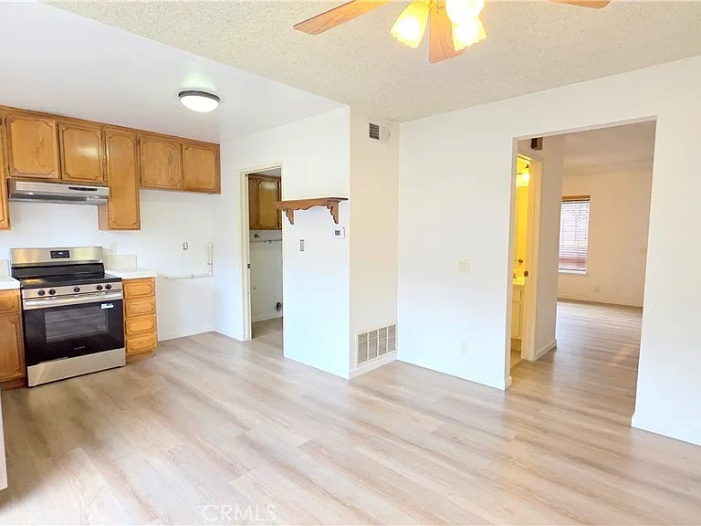 831 Windwood Dr — Photo 7