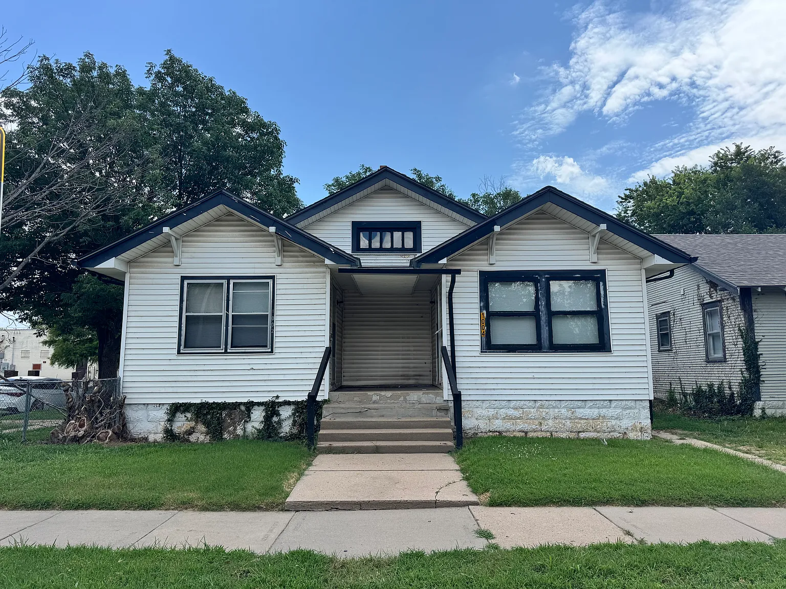 2 bed, 1125 sqft, $725 — Photo 1