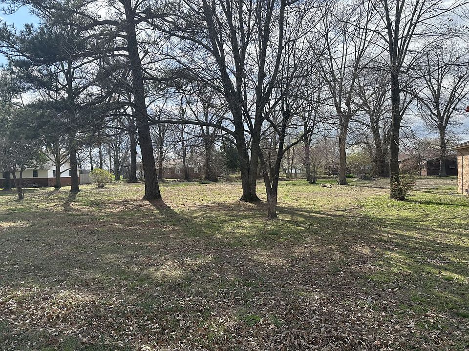 2nd image of Gullion Dr