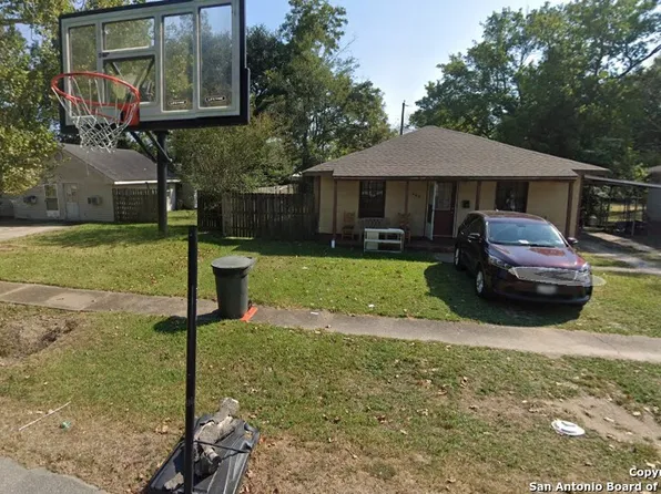 468 Alabama, Beaumont, TX 77705