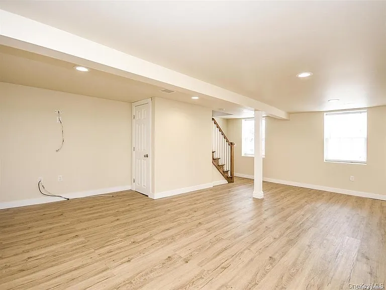 125 15th Ave — Photo 14