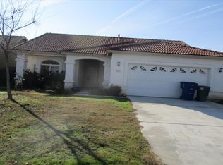 607 New Zealand Dr, Bakersfield, CA
