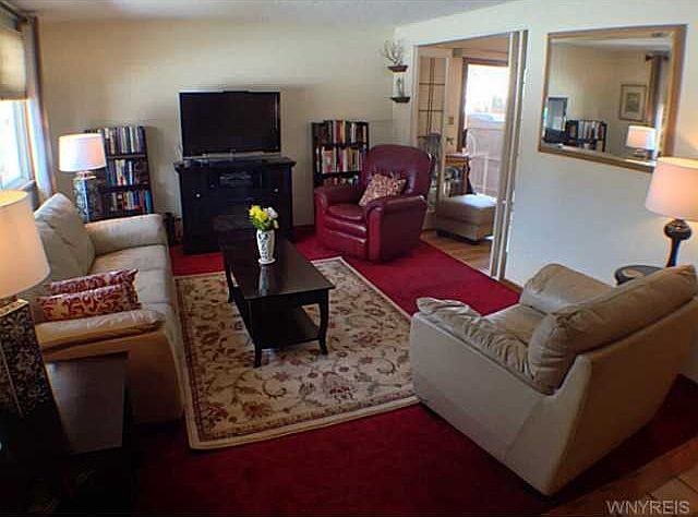 1st image of 93 Parkview Ct
