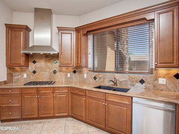 3rd image of 11604 N 134th St